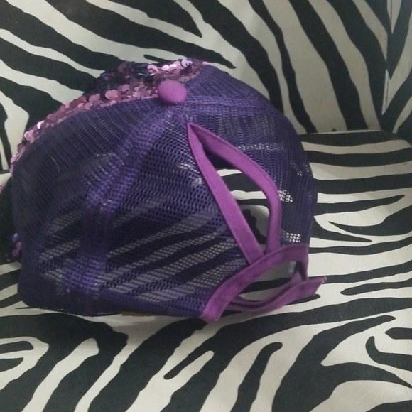 Ponytail hat - Picture 4 of 5